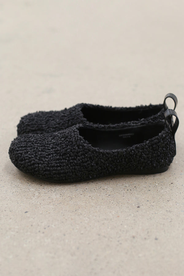 SWAYING Fall/Winter 2025 Knit and Leather Combo Flat Shoes SW-SW25AW4P05C2S36-HEI Black